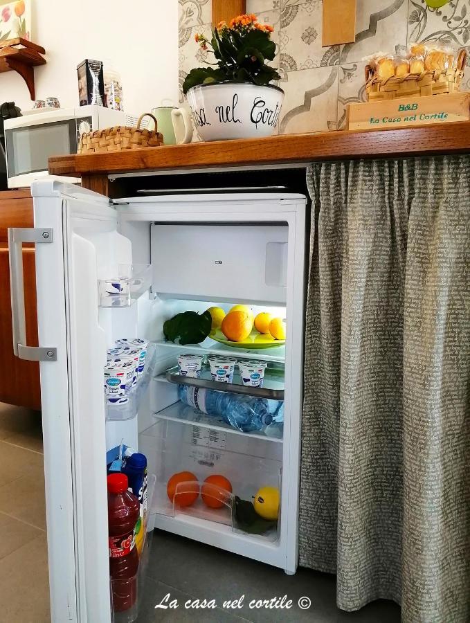 ヴィーコ・エクエンセ La Casa Nel Cortile Bed & Breakfast エクステリア 写真