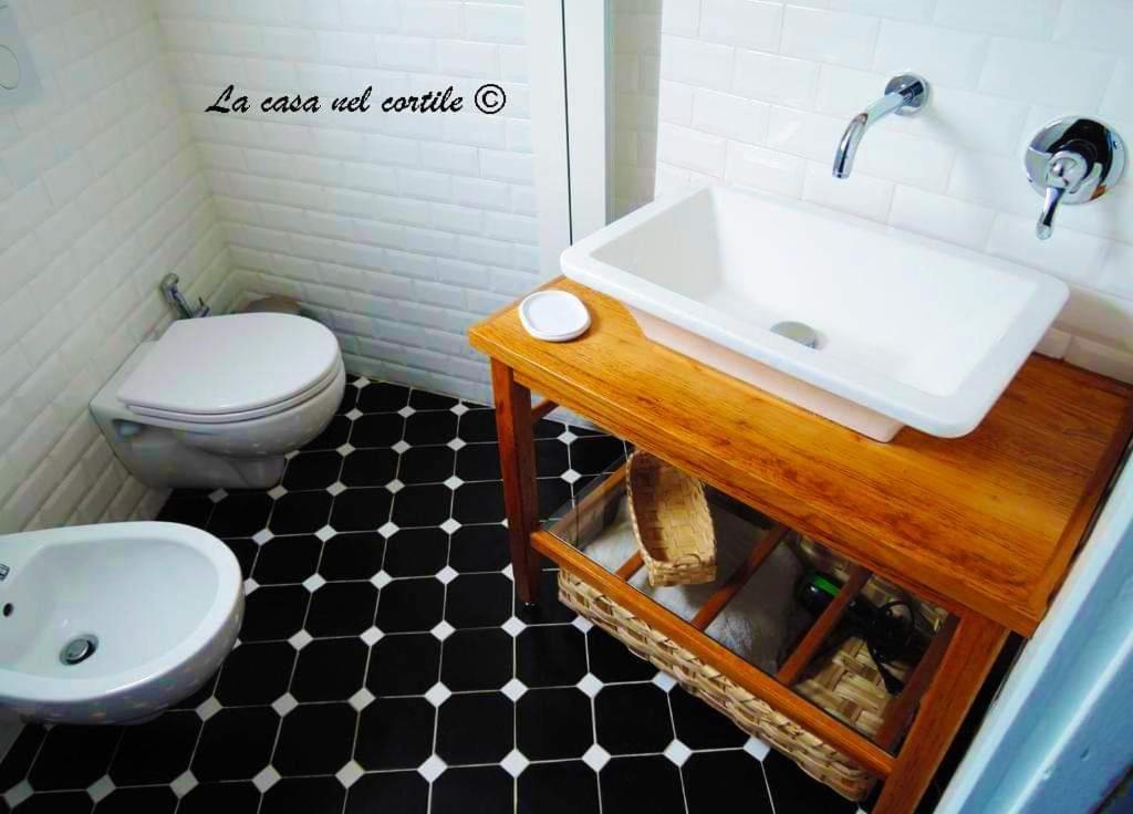 ヴィーコ・エクエンセ La Casa Nel Cortile Bed & Breakfast エクステリア 写真