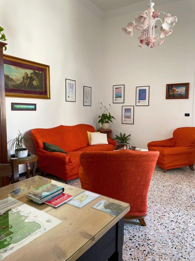 ヴィーコ・エクエンセ La Casa Nel Cortile Bed & Breakfast エクステリア 写真