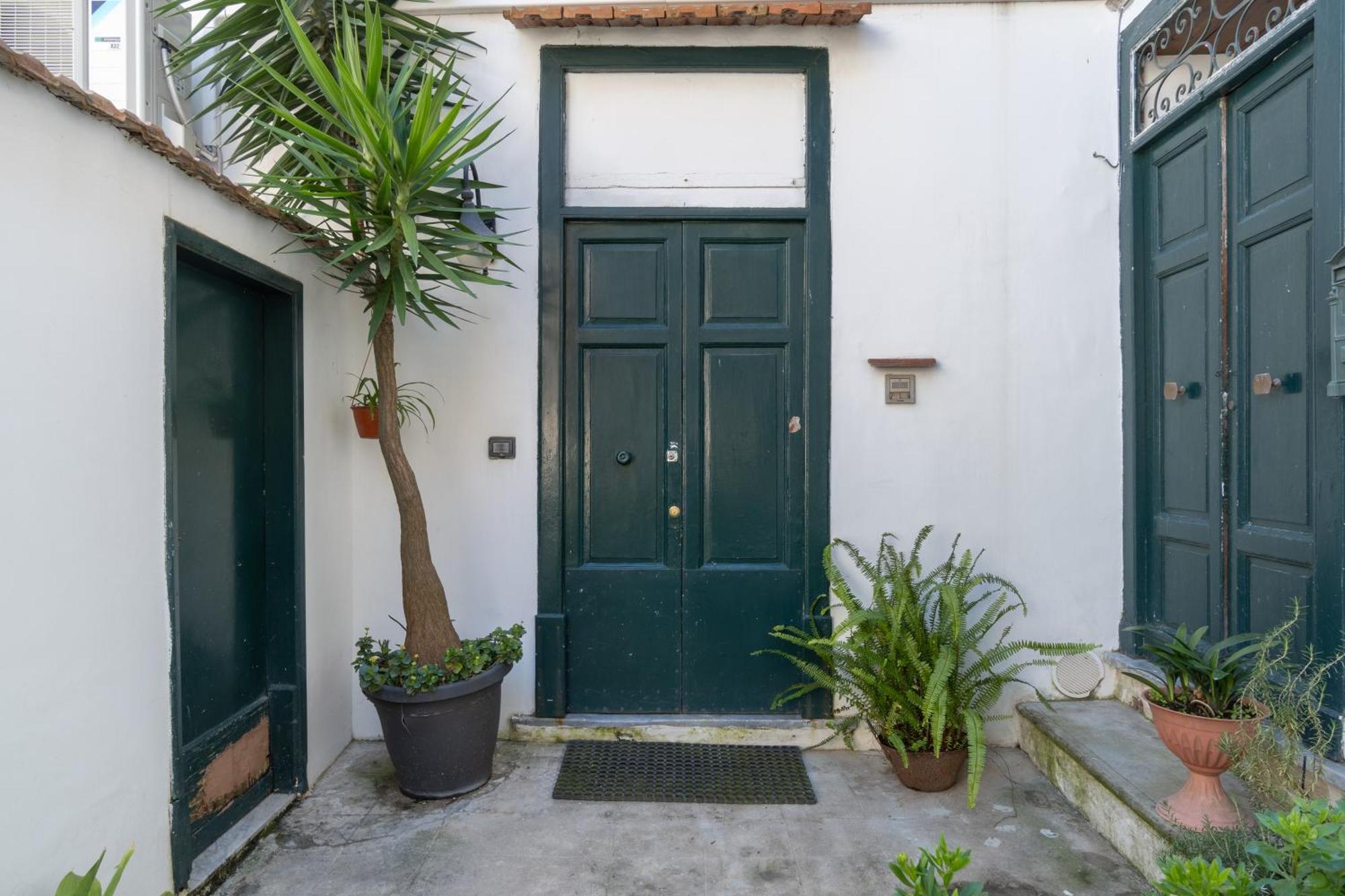 ヴィーコ・エクエンセ La Casa Nel Cortile Bed & Breakfast エクステリア 写真
